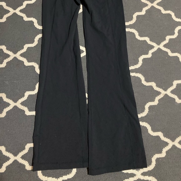 Lululemon yoga pants - Picture 5 of 5